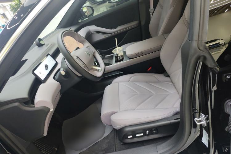 Used Nio ET5T 2025 75 kWh Touring Left Front Seat