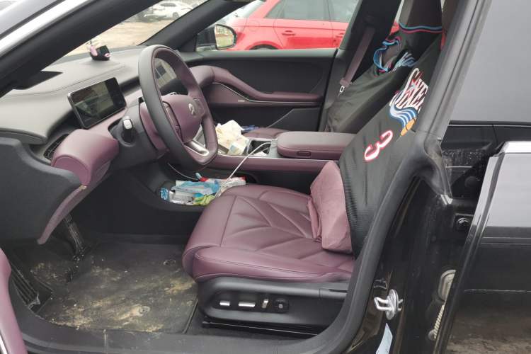 Used Nio ET5T 2025 75 kWh Touring Left Front Seat