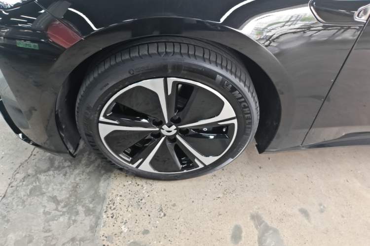 Used Nio ET5T 2025 Model Champion Commemorative Edition, 75kWh Touring Left Front Wheel Hub