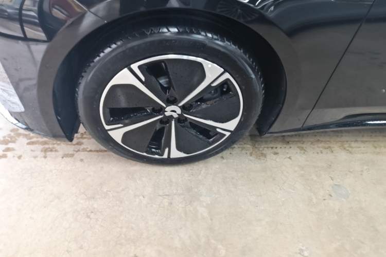 Used Nio ET5T 2025 75 kWh Touring Left Front Wheel Hub