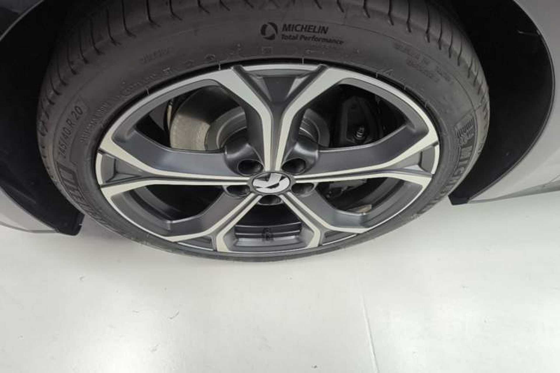 Used Nio ET5T 2025 100kWh Touring Left Front Wheel Hub