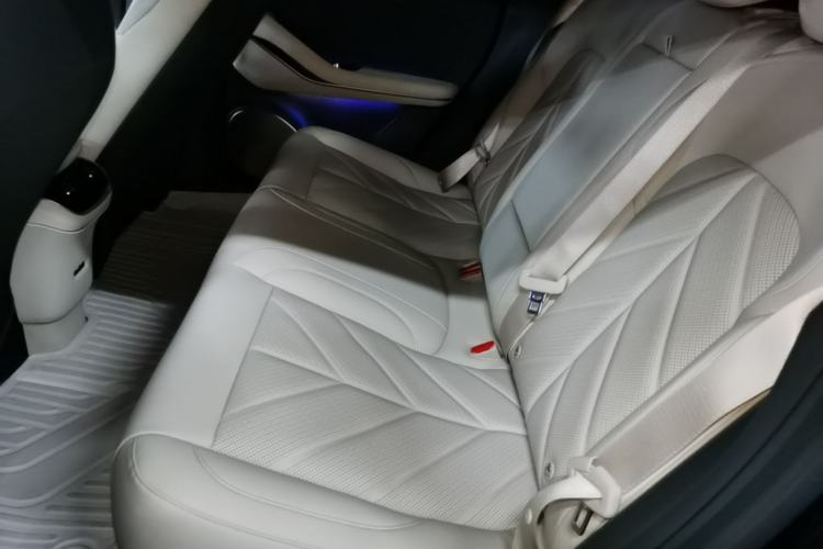 Used Nio ET5T 2025 75 kWh Touring Left Rear Seat
