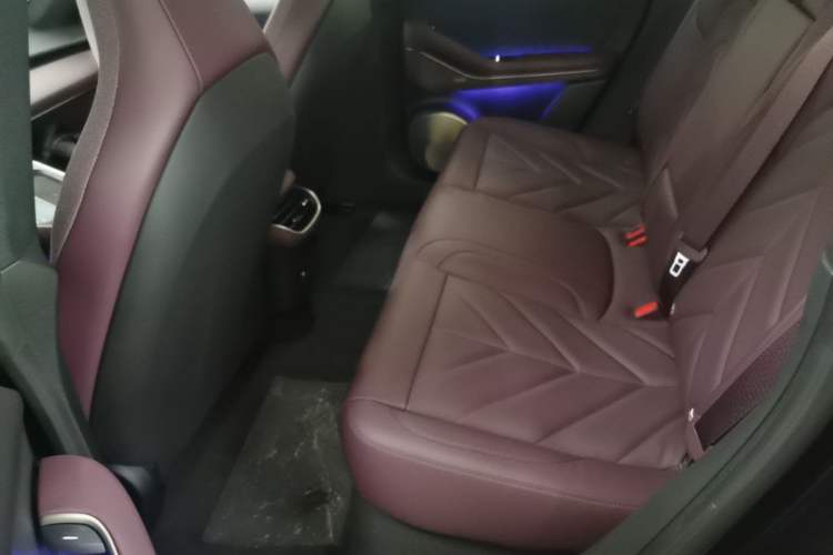 Used Nio ET5T 2025 75 kWh Touring Left Rear Seat