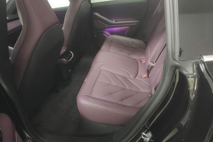 Used Nio ET5T 2025 75 kWh Touring Left Rear Seat
