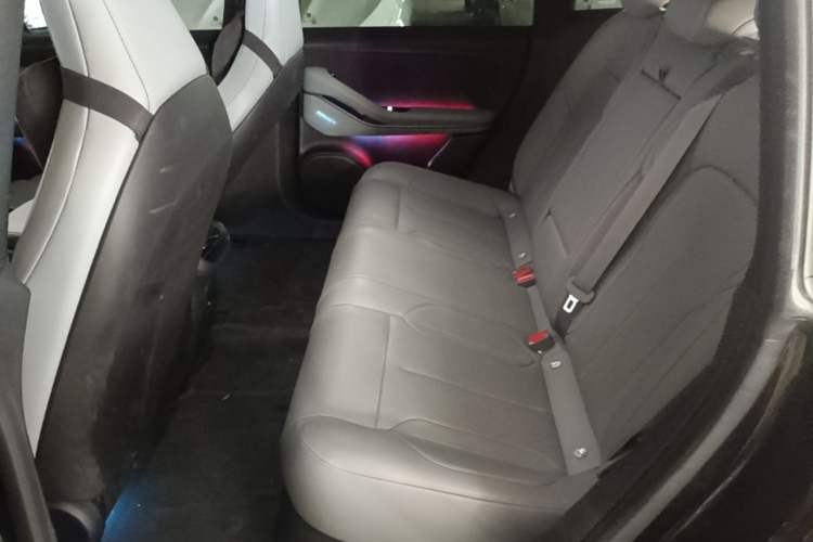Used Nio ET5T 2025 75 kWh Touring Left Rear Seat