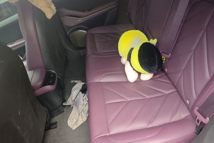 Used Nio ET5T 2025 75 kWh Touring Left Rear Seat