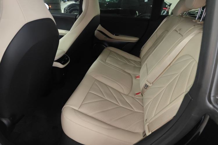 Used Nio ET5T 2025 75 kWh Touring Left Rear Seat