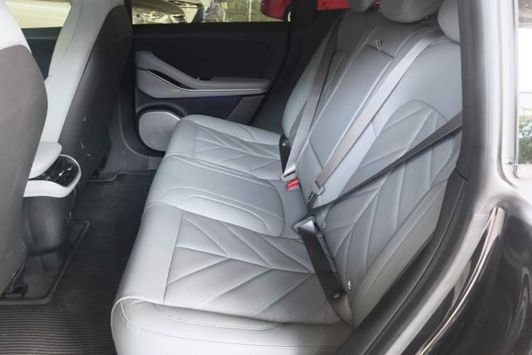 Used Nio ET5T 2025 75 kWh Touring Left Rear Seat