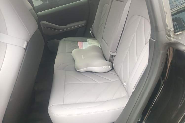 Used Nio ET5T 2025 75 kWh Touring Left Rear Seat