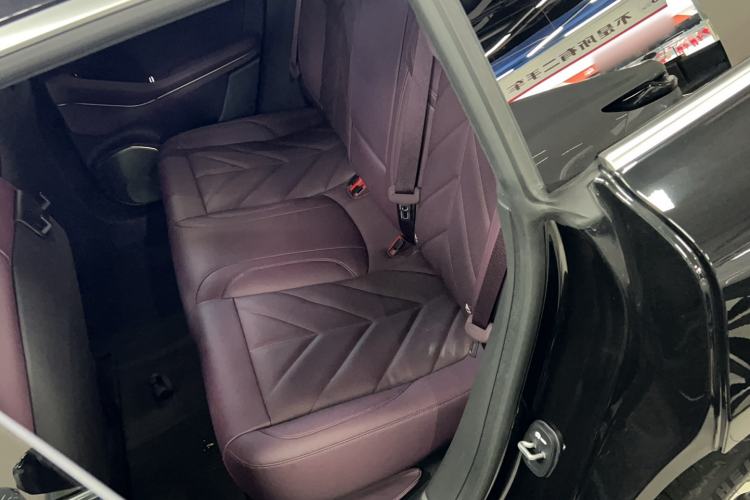 Used Nio ET5T 2025 75 kWh Touring Left Rear Seat