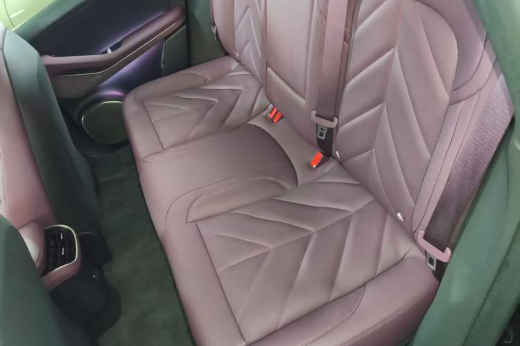 Used Nio ET5T 2025 75 kWh Touring Left Rear Seat