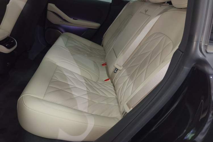 Used Nio ET5T 2025 75 kWh Touring Left Rear Seat