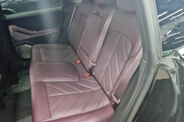 Used Nio ET5T 2025 75 kWh Touring Left Rear Seat