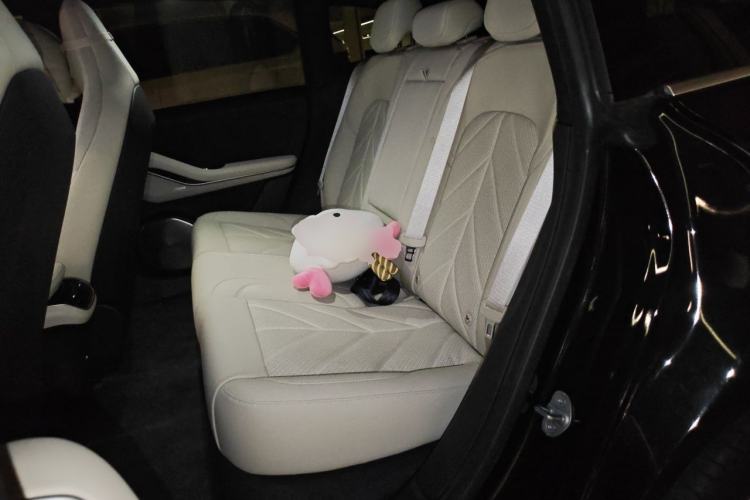 Used Nio ET5T 2025 75 kWh Touring Left Rear Seat