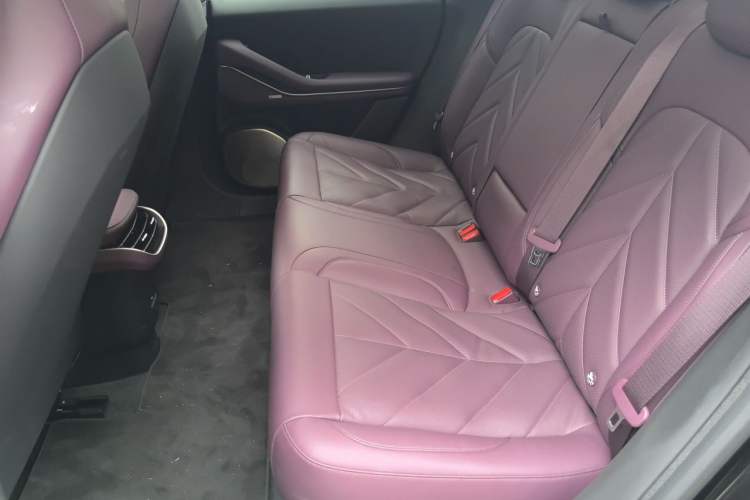 Used Nio ET5T 2025 75 kWh Touring Left Rear Seat