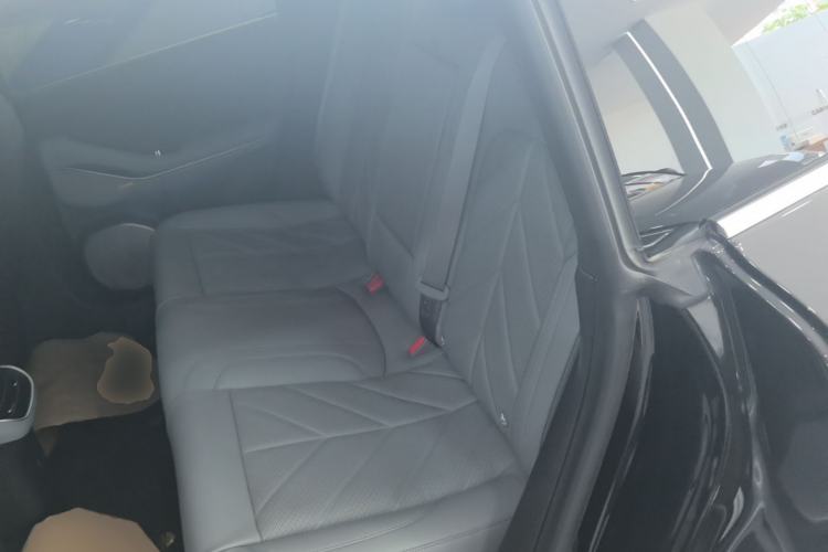 Used Nio ET5T 2025 75 kWh Touring Left Rear Seat