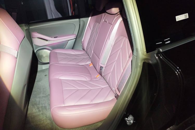 Used Nio ET5T 2025 75 kWh Touring Left Rear Seat