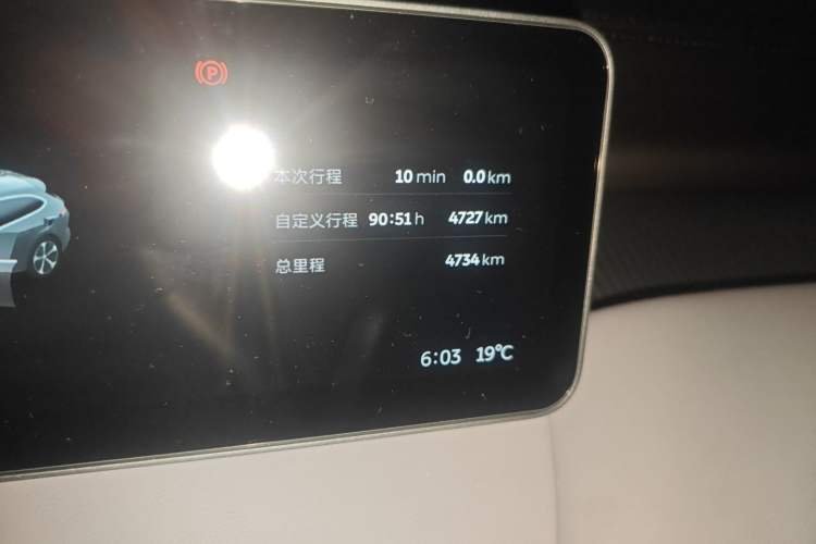 Used Nio ET5T 2025 75 kWh Touring Odometer Close Up