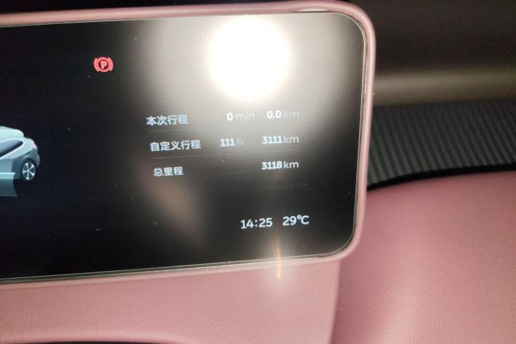Used Nio ET5T 2025 75 kWh Touring Odometer Close Up