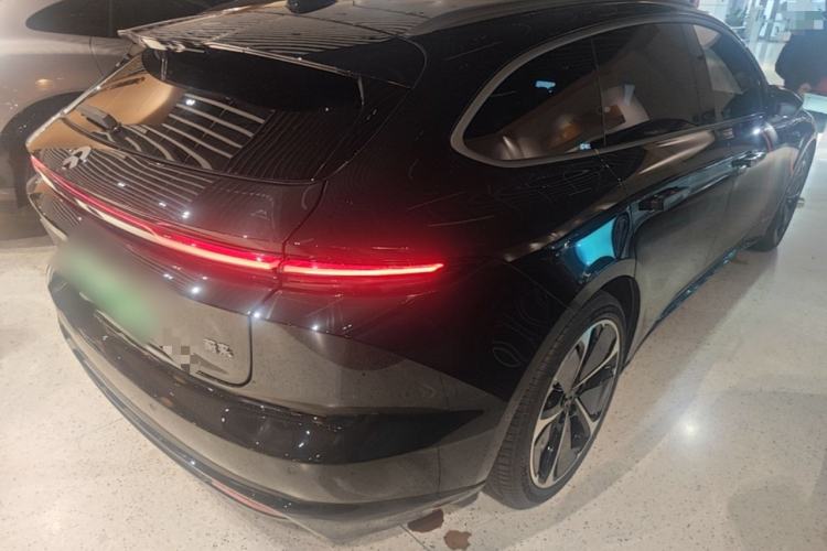 Used Nio ET5T 2025 Model Shadow Package Limited Edition, 75kWh Touring Rear Right 45 Deg