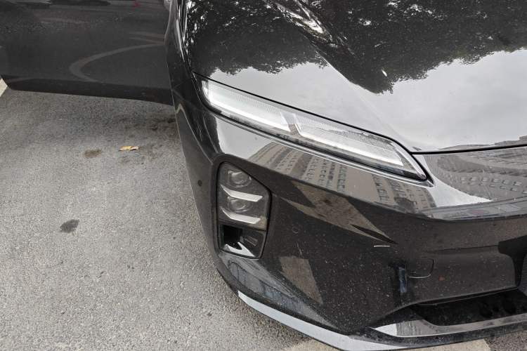 Used Nio ET5T 2025 75 kWh Touring Right Front Headlight