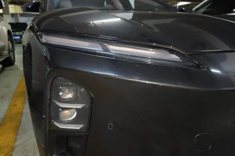 Used Nio ET5T 2025 75 kWh Touring Right Front Headlight