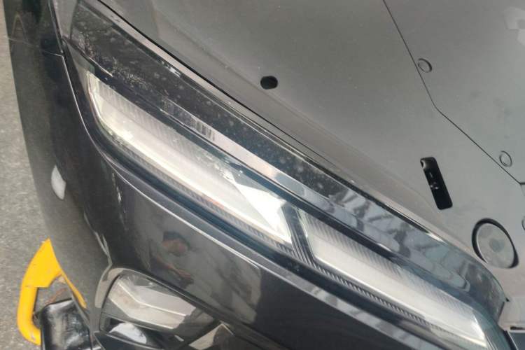 Used Nio ET5T 2025 Model Champion Commemorative Edition, 75kWh Touring Right Front Headlight