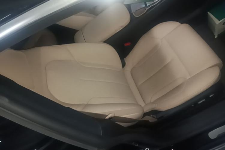Used Nio ET5T 2025 75 kWh Touring Right Front Seat
