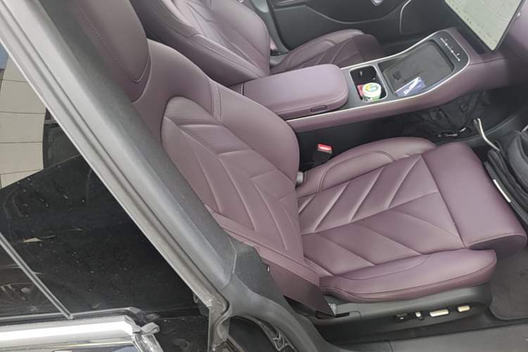 Used Nio ET5T 2025 100kWh Touring Right Front Seat