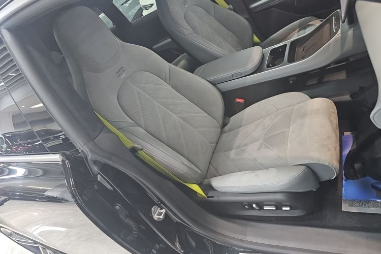 Used Nio ET5T 2025 Model Champion Commemorative Edition, 100kWh Touring Right Front Seat