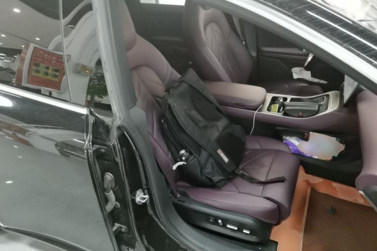 Used Nio ET5T 2025 75 kWh Touring Right Front Seat