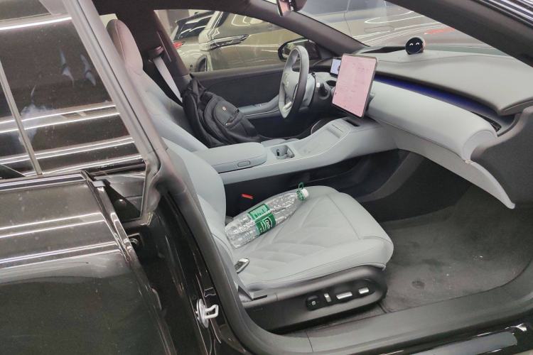 Used Nio ET5T 2025 75 kWh Touring Right Front Seat