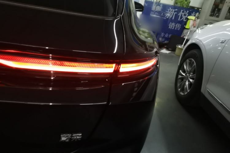Used Nio ET5T 2025 75 kWh Touring Right Rear Taillight