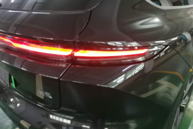 Used Nio ET5T 2025 75 kWh Touring Right Rear Taillight