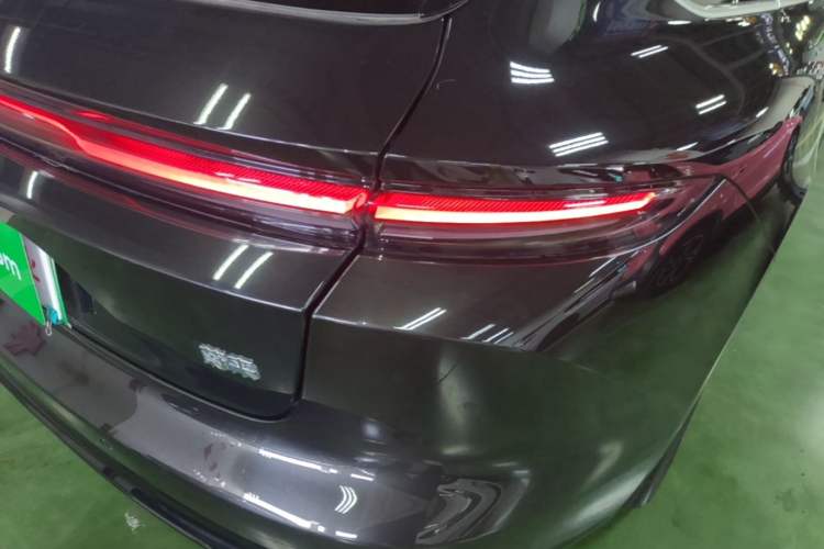 Used Nio ET5T 2025 75 kWh Touring Right Rear Taillight