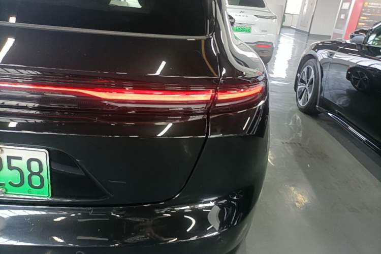 Used Nio ET5T 2025 75 kWh Touring Right Rear Taillight