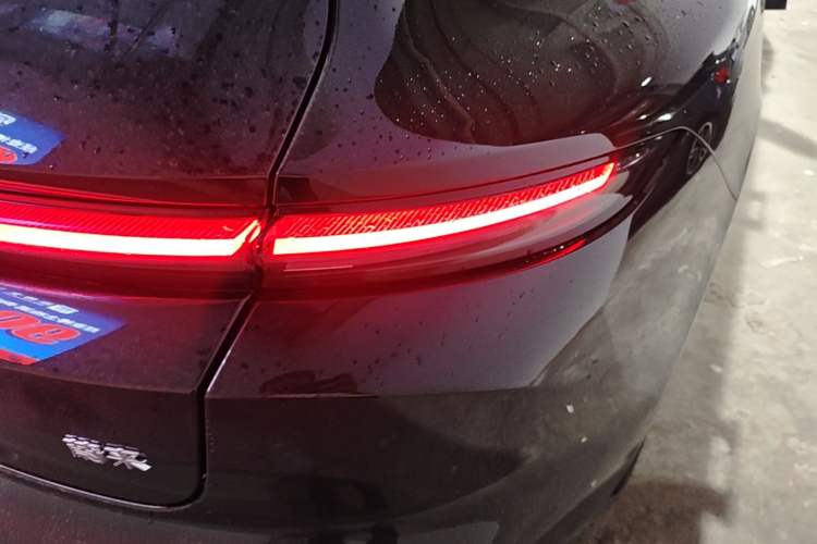 Used Nio ET5T 2025 75 kWh Touring Right Rear Taillight