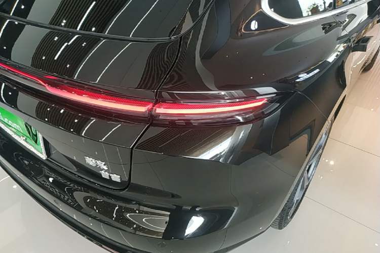 Used Nio ET5T 2025 75 kWh Touring Right Rear Taillight