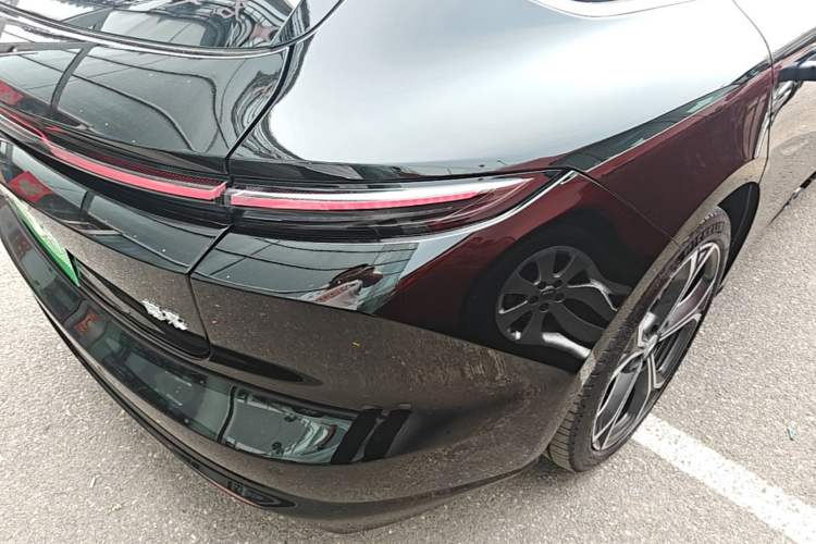 Used Nio ET5T 2025 75 kWh Touring Right Rear Taillight