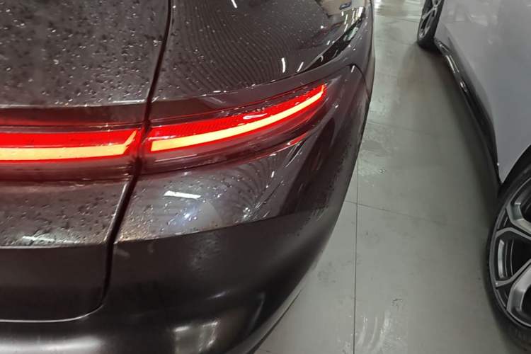Used Nio ET5T 2025 75 kWh Touring Right Rear Taillight