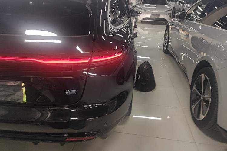 Used Nio ET5T 2025 75 kWh Touring Right Rear Taillight