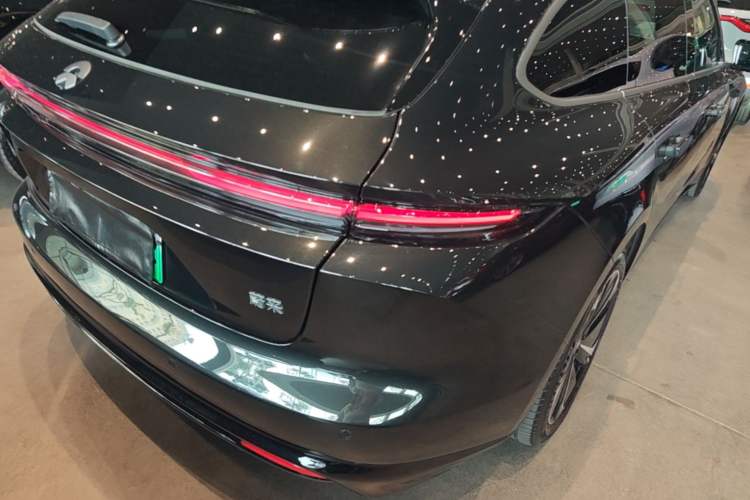 Used Nio ET5T 2025 75 kWh Touring Right Rear Taillight
