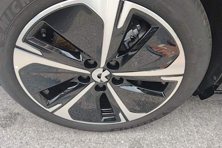 Used Nio ET5T 2025 75 kWh Touring Right Rear Wheel Hub