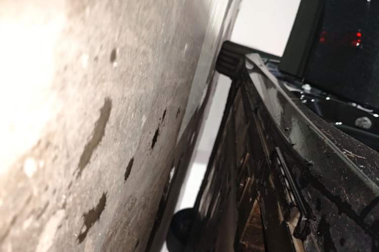 Used Nio ET5T 2025 75 kWh Touring Right Side Sill