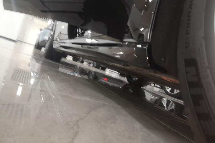Used Nio ET5T 2025 Model Champion Commemorative Edition, 75kWh Touring Right Side Sill
