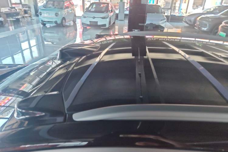 Used Nio ET5T 2025 75 kWh Touring Roof