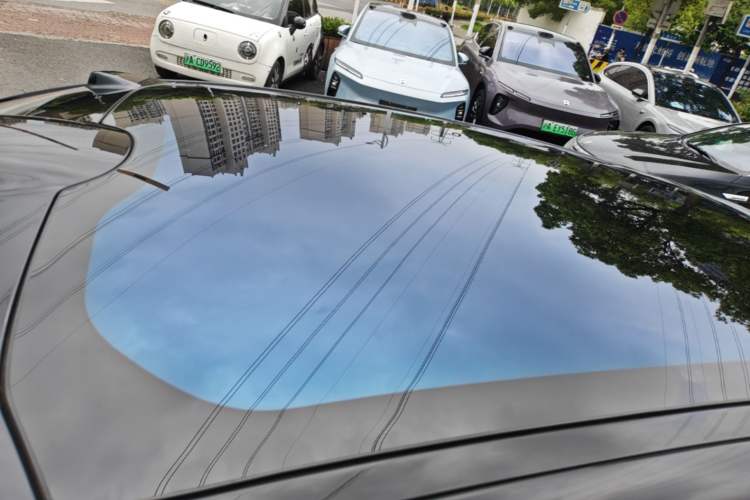 Used Nio ET5T 2025 75 kWh Touring Roof