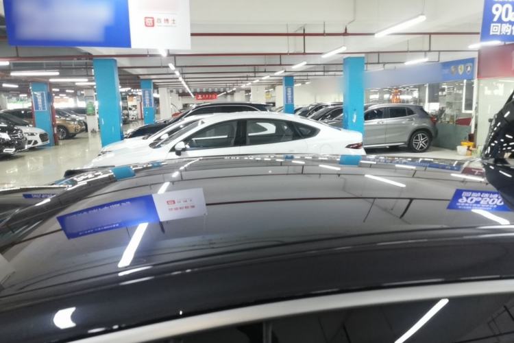 Used Nio ET5T 2025 75 kWh Touring Roof