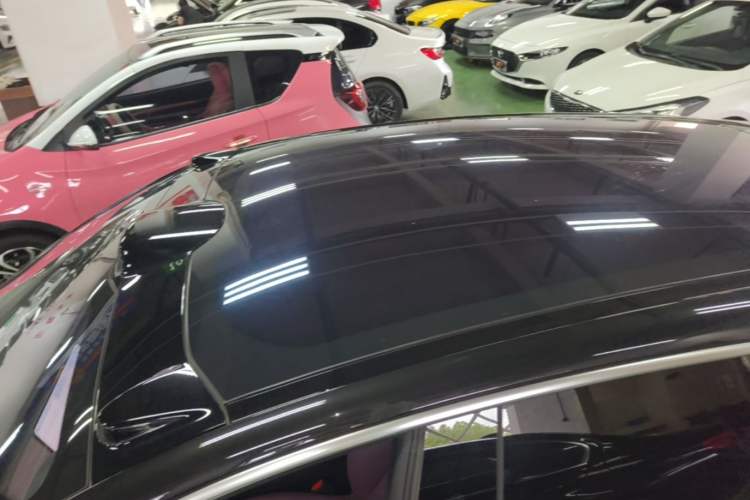 Used Nio ET5T 2025 75 kWh Touring Roof