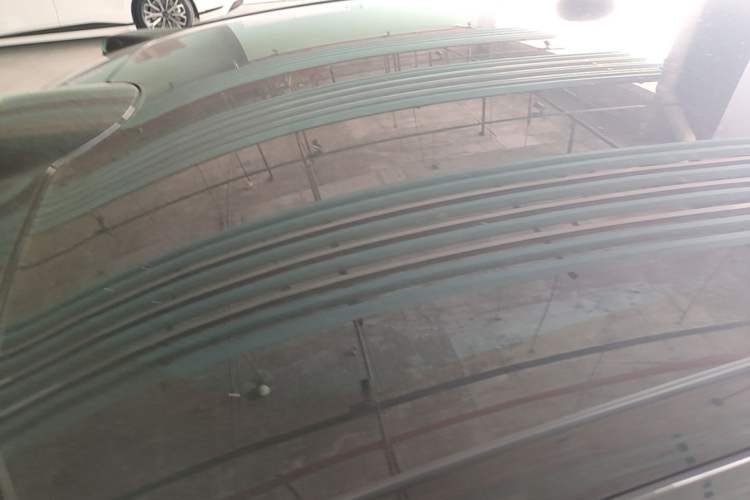 Used Nio ET5T 2025 75 kWh Touring Roof
